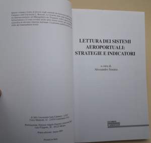 LETTURA DEI SISTEMI AEROPORTUALI: STRATEGIE E INDICATORI(2001)