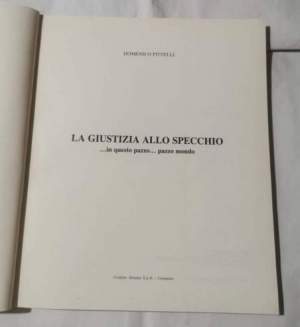 La giustizia allo specchio - in questo pazzo pazzo mondo