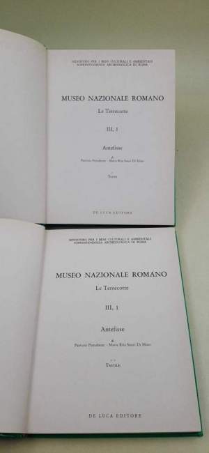 Museo Nazionale Romano- Le Terracotte- III, 1- Antefisse- 2 voll. Testo e Tavole