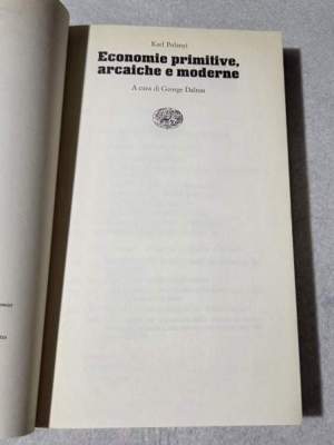 Economie primitive, arcaiche e moderne