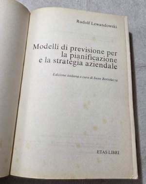 Modelli di previsione per la pianificazione e la strategia aziendale